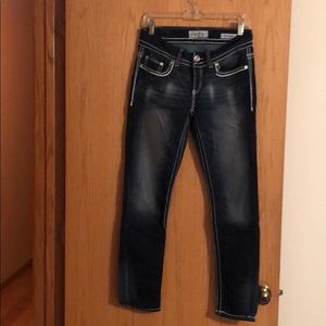 Skinny jeans. Short.